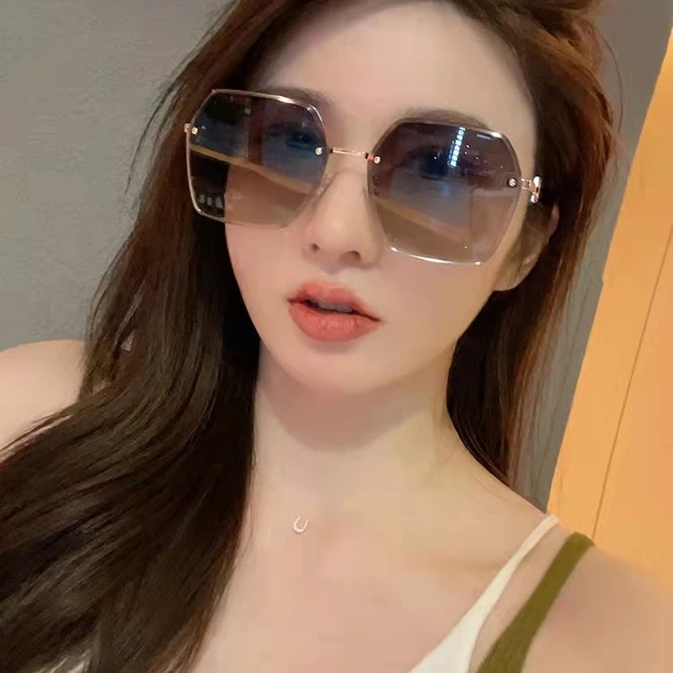 太阳镜2025新款女近视墨镜高级感夏防晒开车防紫外线无框大脸显瘦