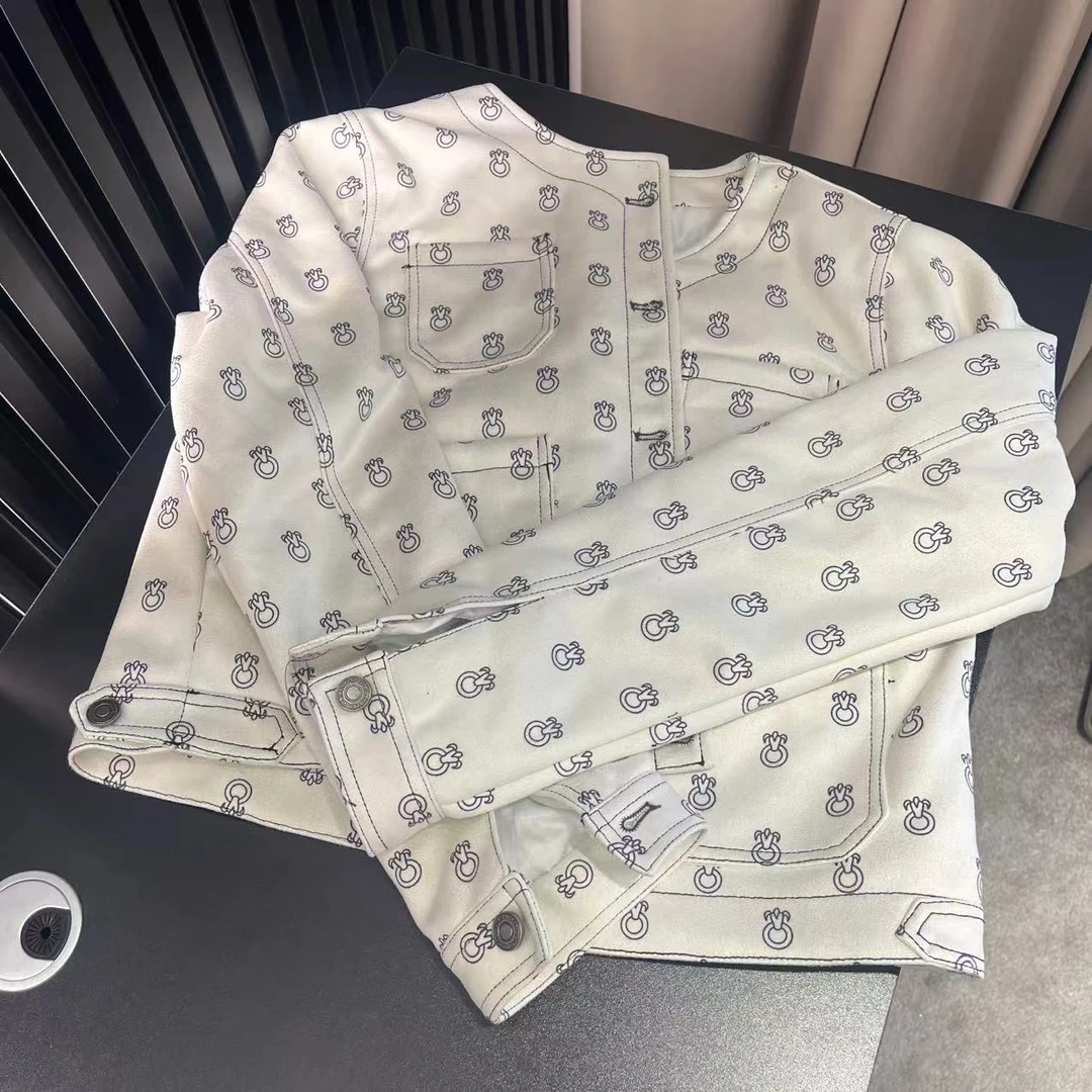白色满印短外套41007