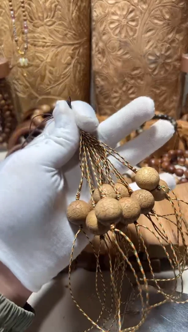 【闪购商品】老山檀香1.8祥云雕刻珠