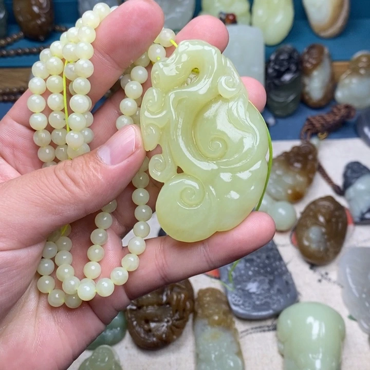 【闪购商品】和田玉项圈未镶嵌