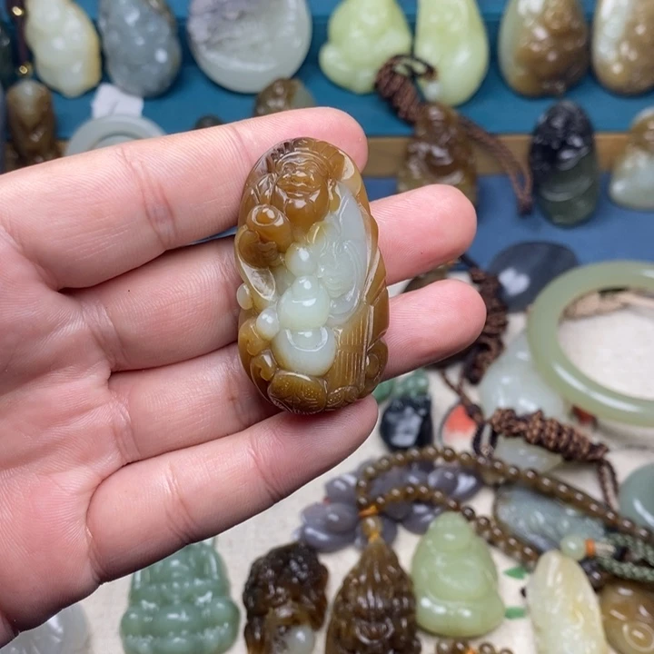 【闪购商品】和田玉项圈未镶嵌