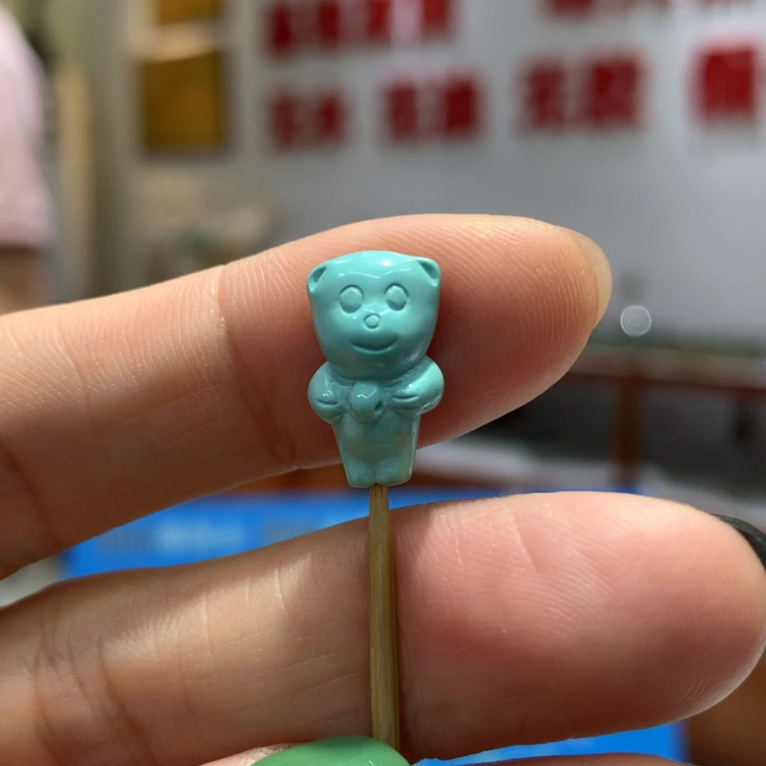 绿松石配饰未镶嵌