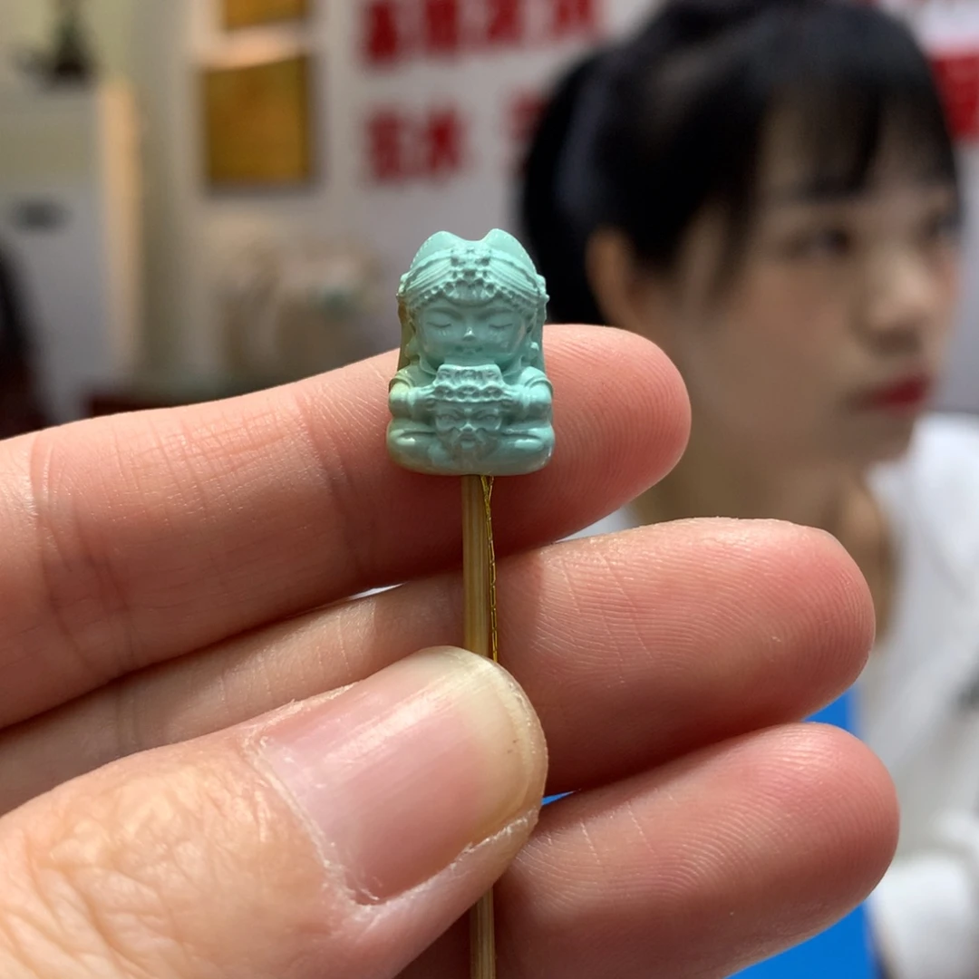 绿松石配饰未镶嵌