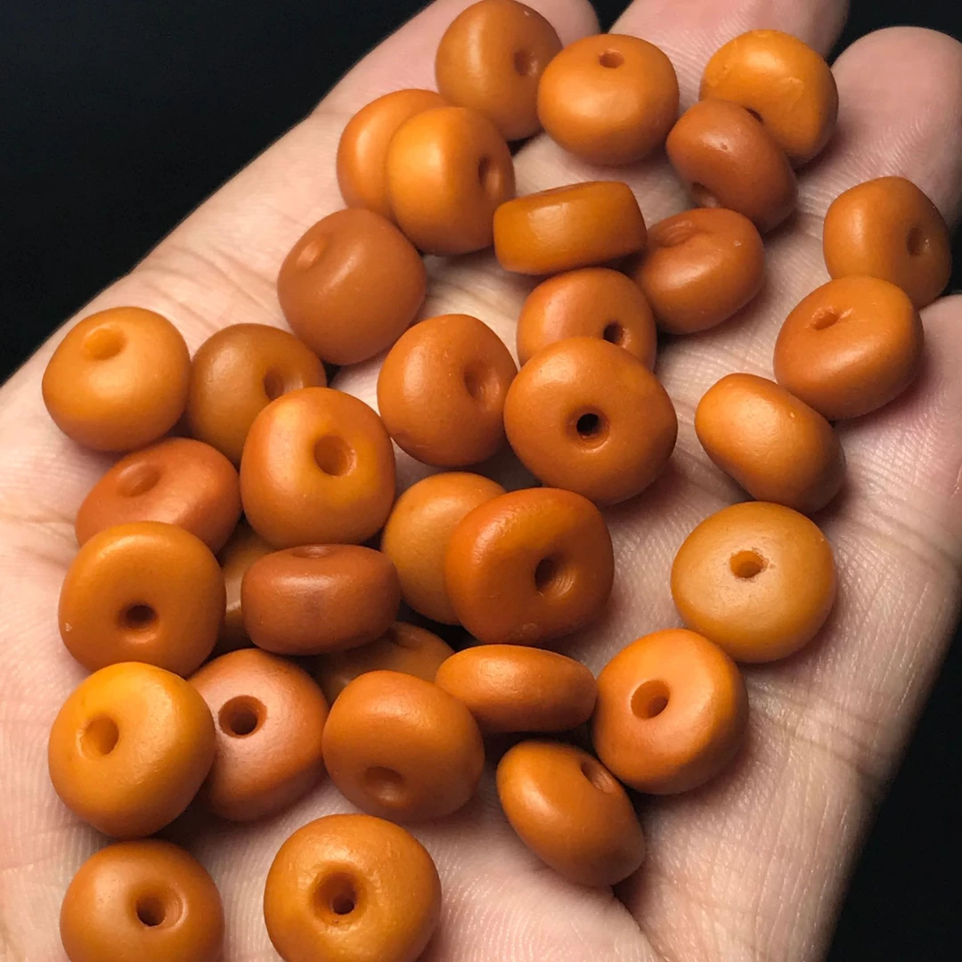 原矿单个蜜蜡老蜡藏式扣子diy配饰卡13*9左右(多样发其一)