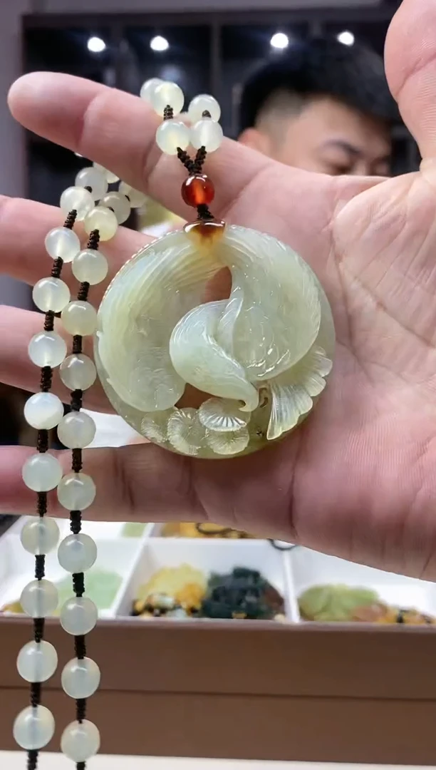 【闪购商品】蛇纹石玉挂件未镶嵌多样性发货一个