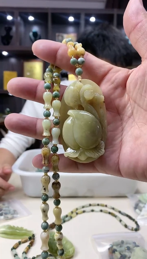 【闪购商品】蛇纹石玉挂件未镶嵌多样性发货一个