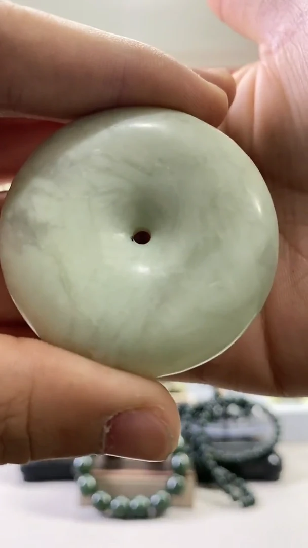 【闪购商品】蛇纹石玉挂件未镶嵌挂件