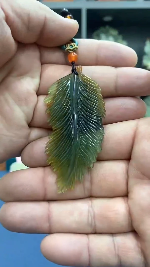 【闪购商品】蛇纹石玉挂件未镶嵌挂件