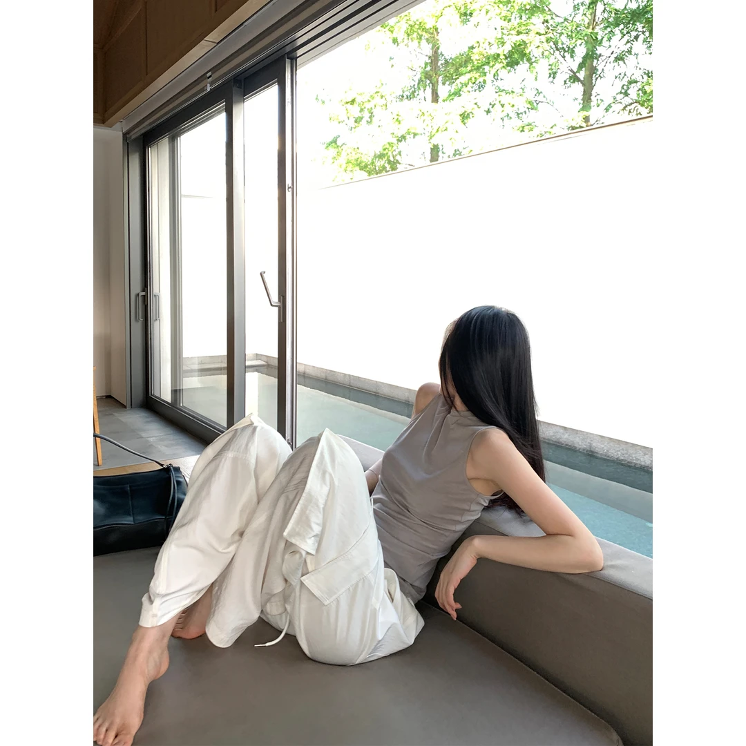 周淼ZHOUMIAO小高领无袖醋酸背心基础修身休闲上衣女ZM24T0003QB