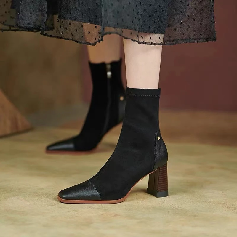 9916-3法式2024秋冬新款马丁弹力瘦瘦靴粗跟方头气质拼接高跟短靴