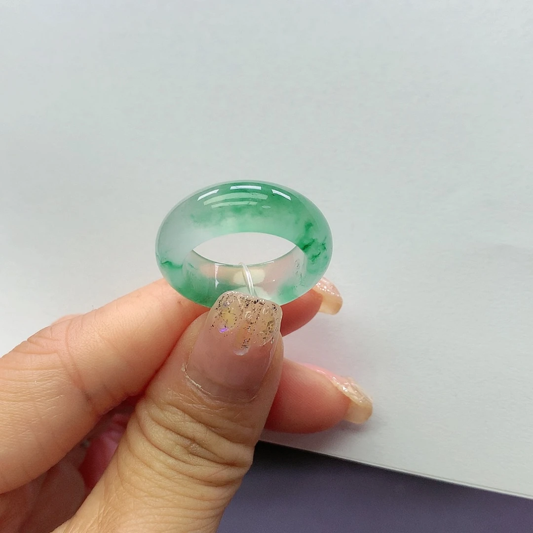 石英质玉戒指未镶嵌