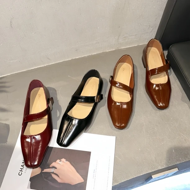 四夕9086粗跟百搭气质方头单鞋