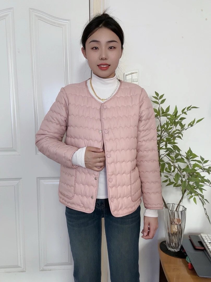 女款女士短款秋冬季轻便保暖气质外套超柔时尚轻薄2024波浪纹无领