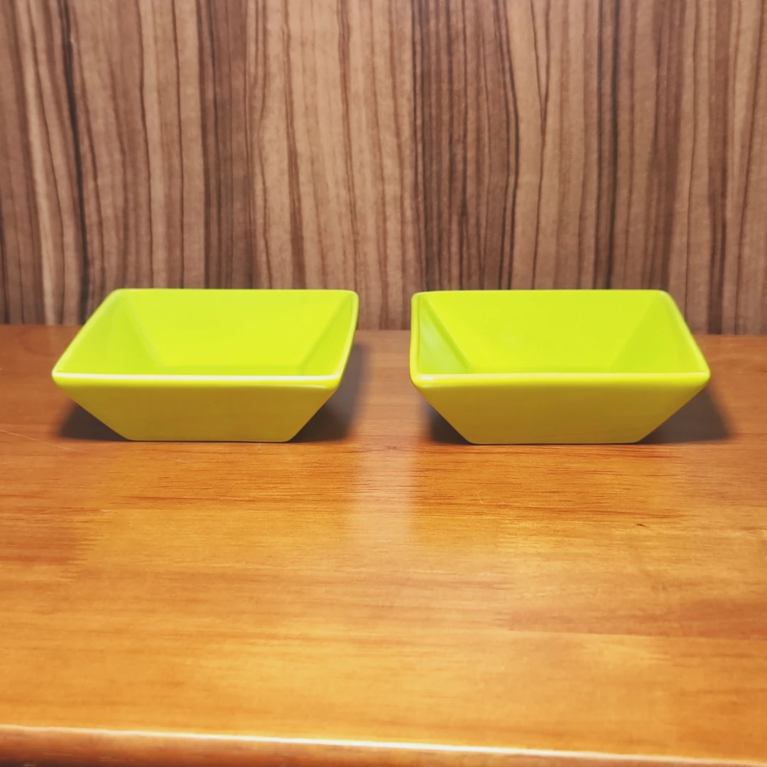 【多米家】9*3CM 绿色 方形小碟子 蘸料碟 粉丝团拍1发2