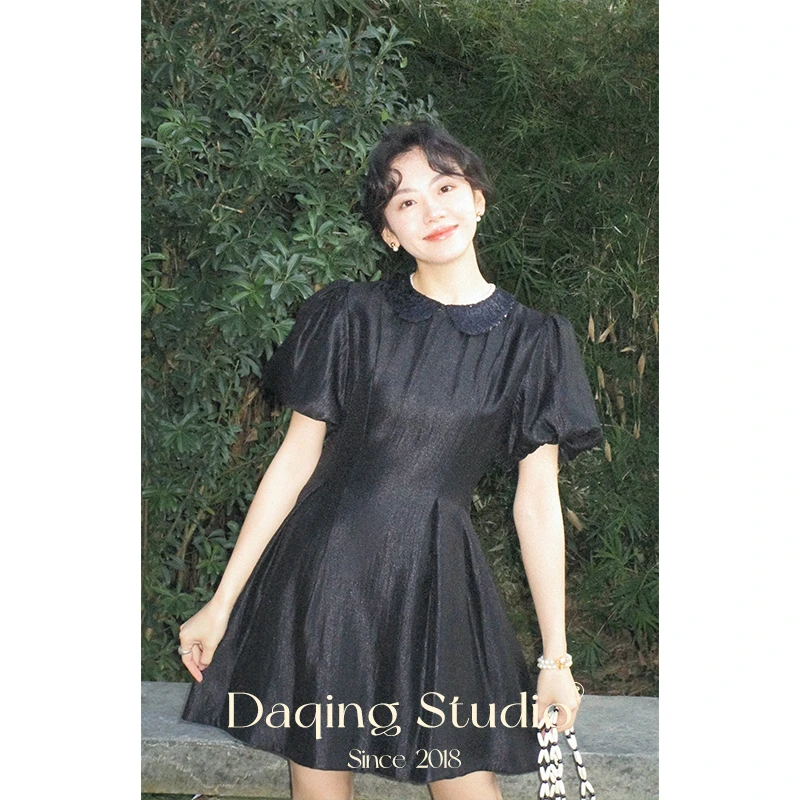 许大晴 D8S134 娃娃领收腰连衣裙