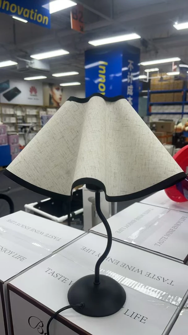 花瓣小夜灯高级感简约中古台灯zl