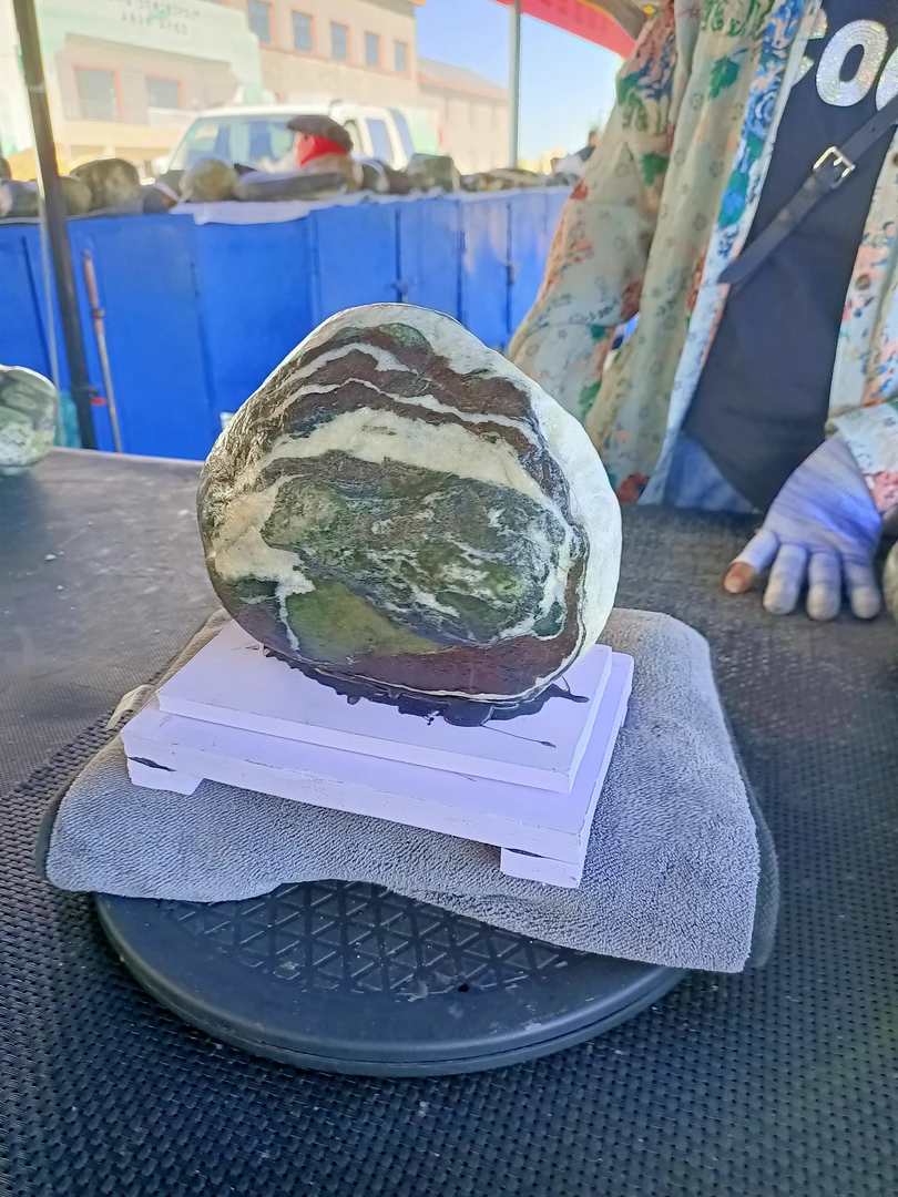 新疆额河奇石观赏石胎记石画面石奇石装饰摆件