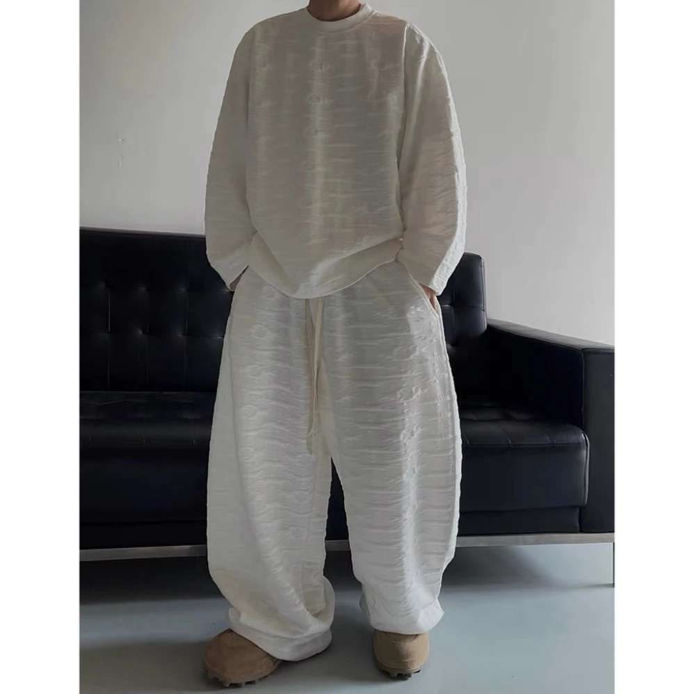 秋季痞帅设计感慵懒风圆领提花T恤休闲裤套装情侣白色民族风套装