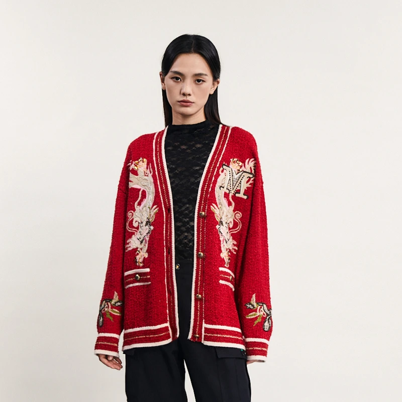 谜底新红针织开衫女春新款V领中国龙绣花毛衣外套241MZ0317