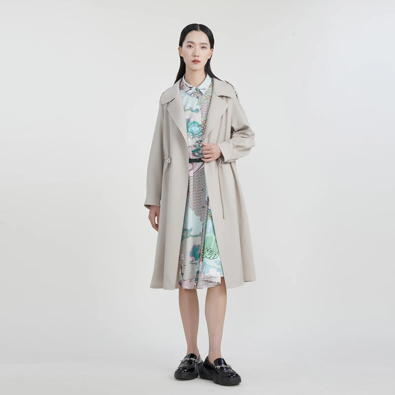 谜底纯色长款风衣女春新款简约时尚宽松西装领外套231ME0092