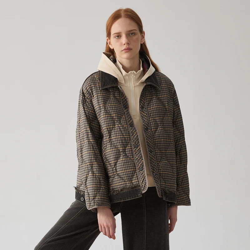 谜底短款格纹羽绒服女冬新品复古风拼接宽松面包服244MY1461