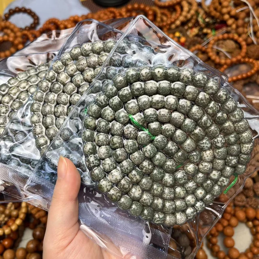 原生态星月菩提108*1.0脖挂精挑阴皮石玉料大留白新籽