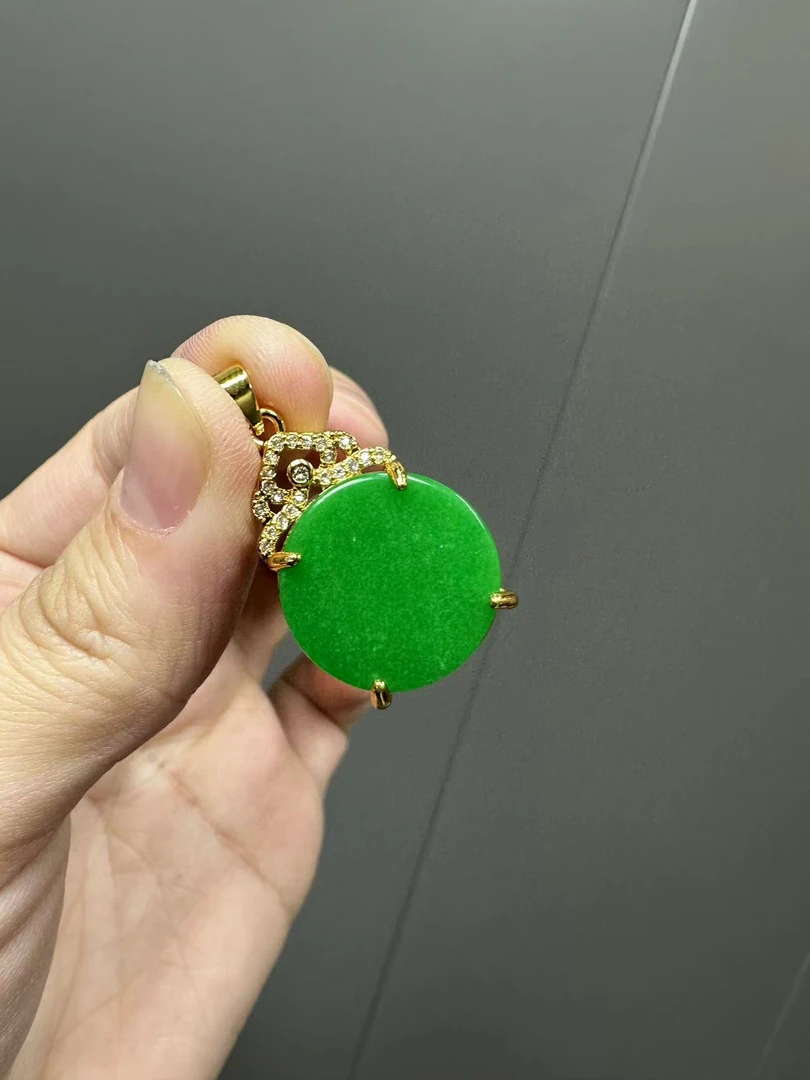 翡翠设计款14k祥云圆牌吊坠