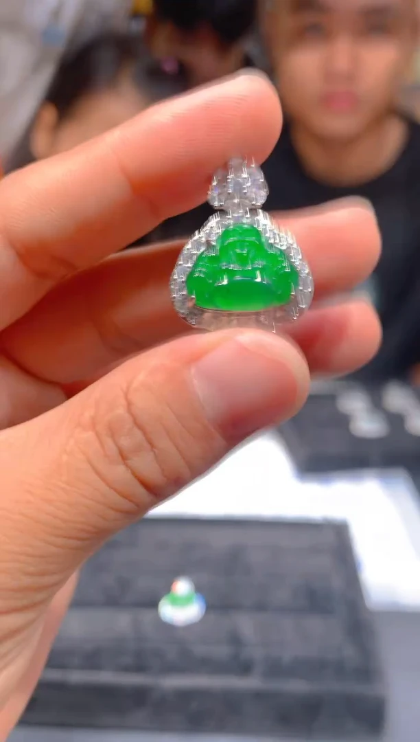【闪购商品】定制翡翠未镶嵌18多样性发货（发其一）