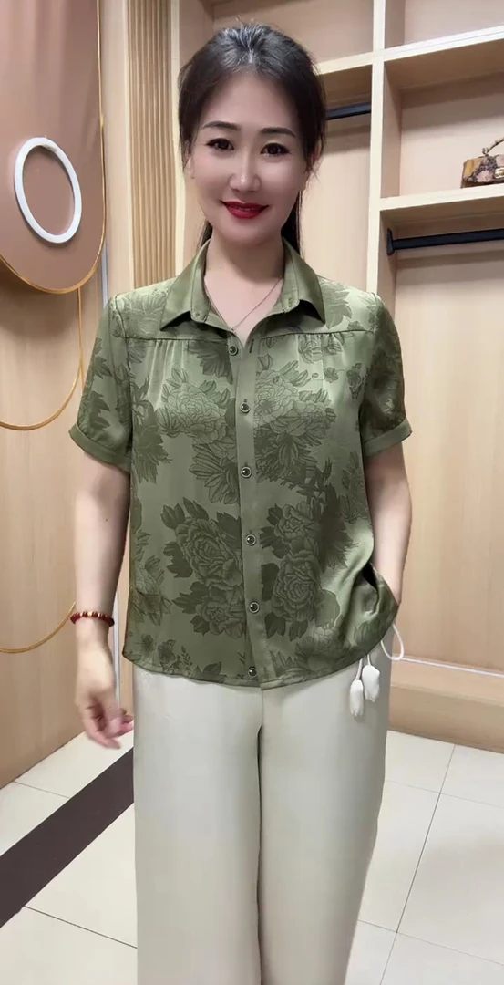 夏季新款翻领花色短袖开衫洋气显瘦妈妈装时尚气质宽松中老年女装
