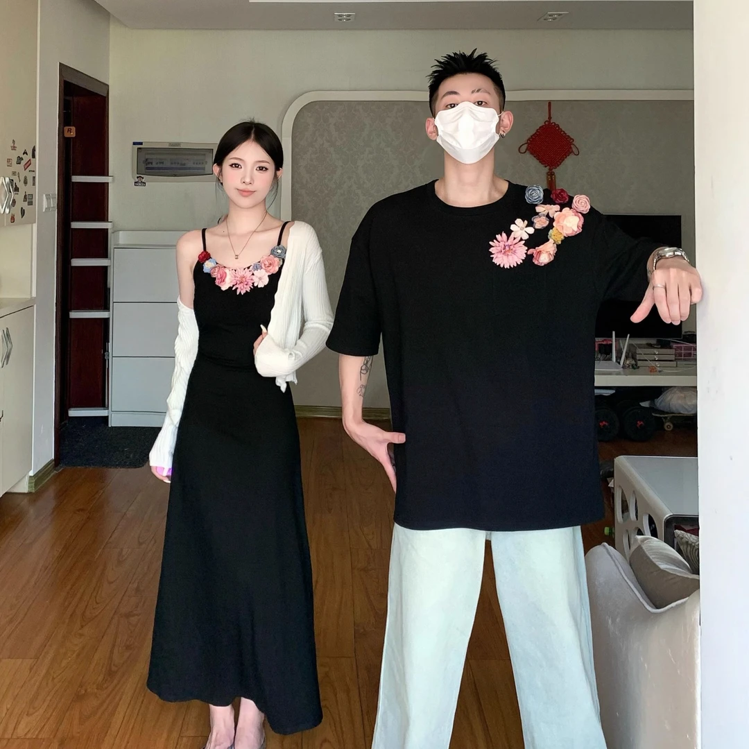 情侣装夏季小众设计感收腰显瘦花朵女连衣裙男短袖T恤一裙一衣潮