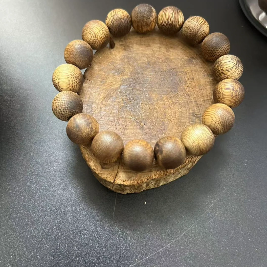 海南五指山水格沉香手串1.2多样性发一单