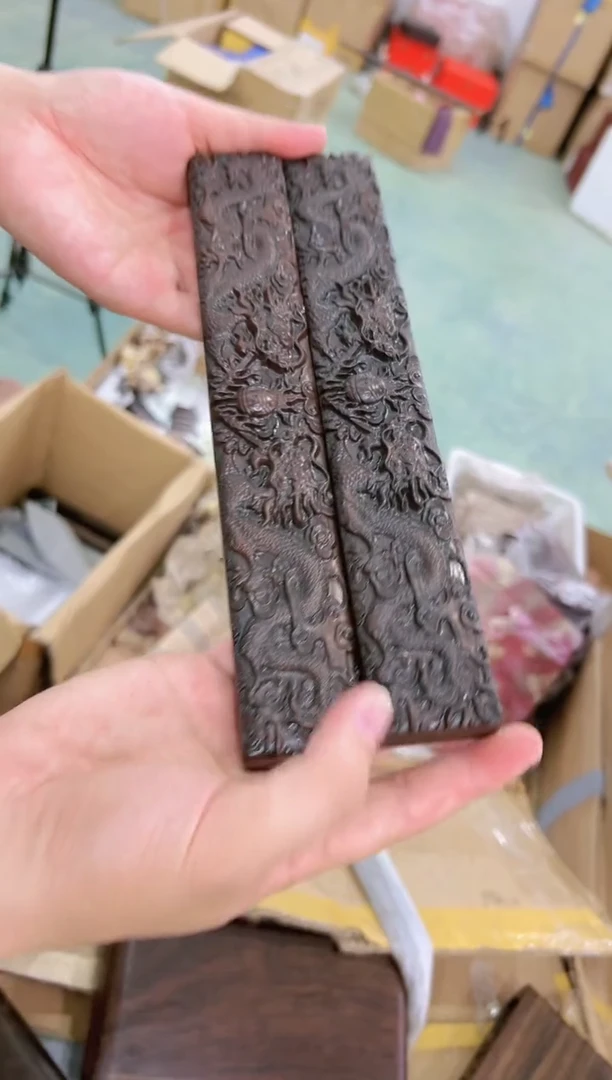 【闪购商品】风车木（黑檀木）木艺双龙戏珠镇尺一对