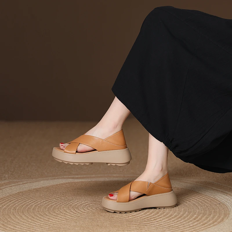 【断码浮力】复古夏季休闲百搭松糕底凉鞋简约厚底时装凉鞋女ins风