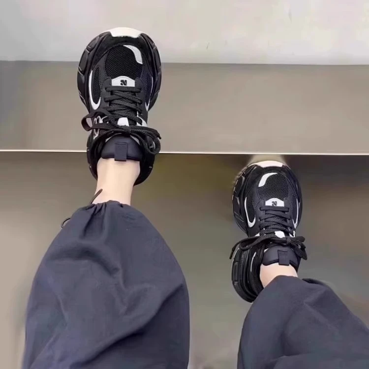 网红厚底休闲鞋女款2024春季新款时尚松糕运动鞋百搭黑色老爹鞋潮