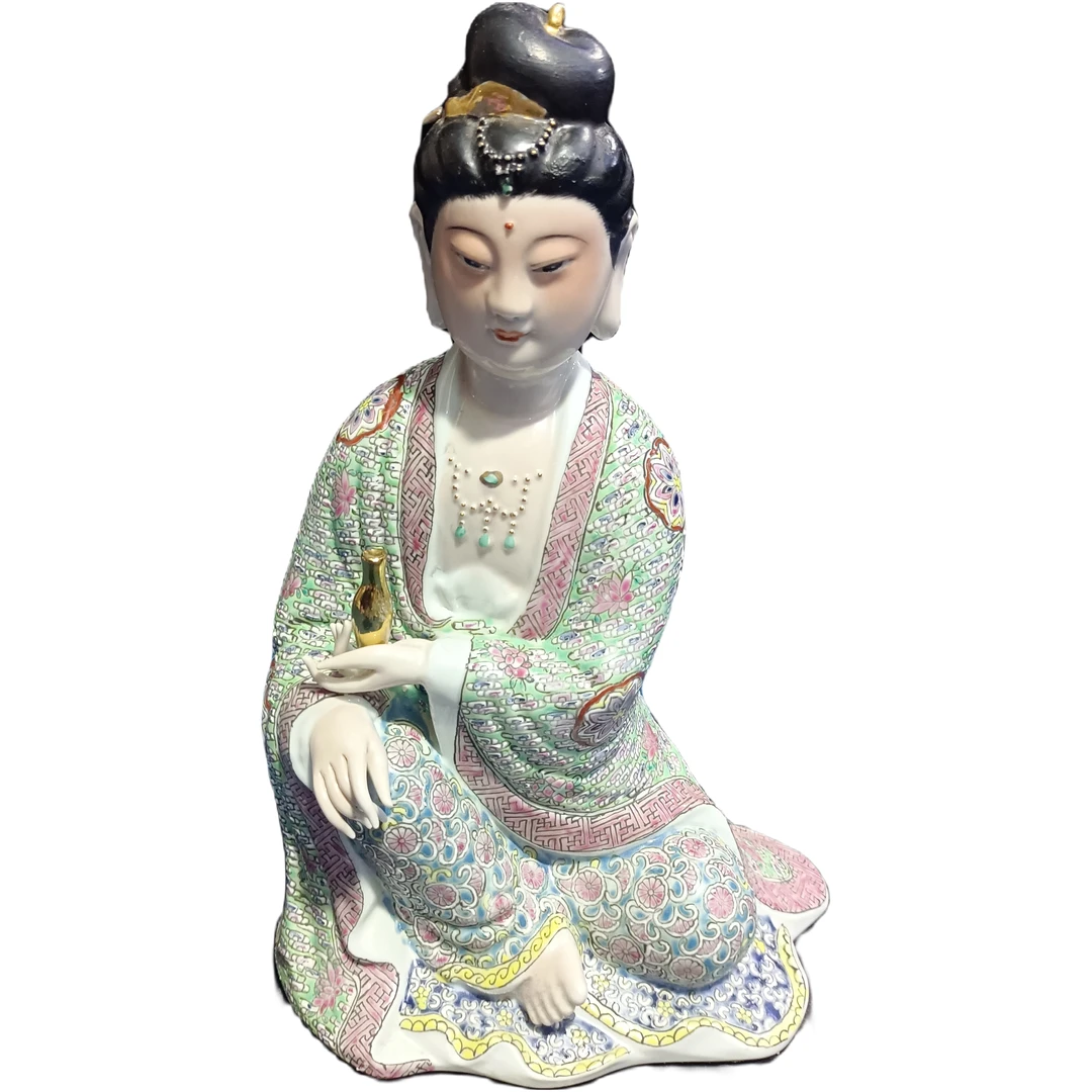 陶瓷故事精美绝伦的雕塑瓷《坐地观音》