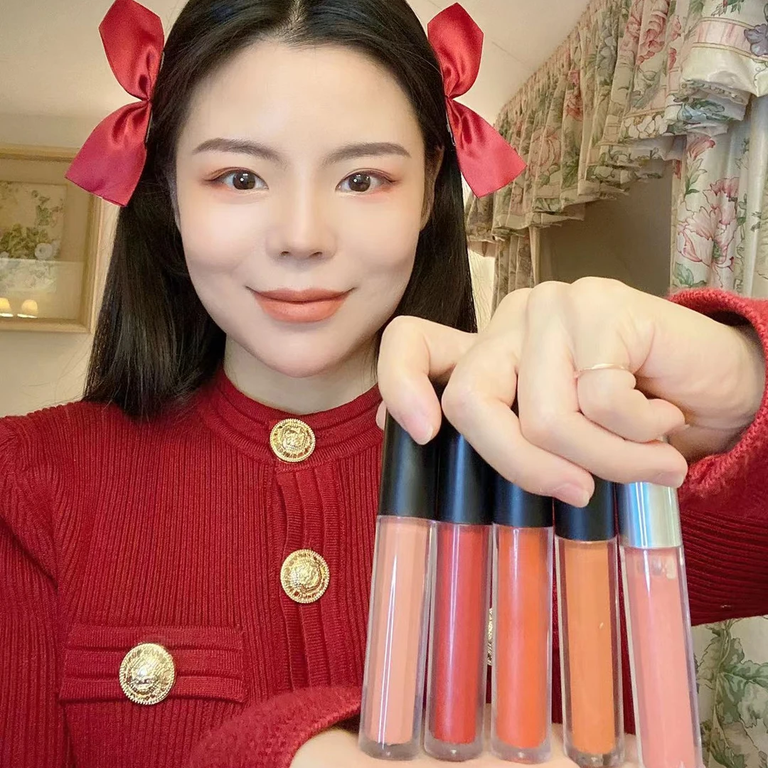 SHELOVES迷人魅力防水哑光雾面唇釉 不易掉色  到手2支