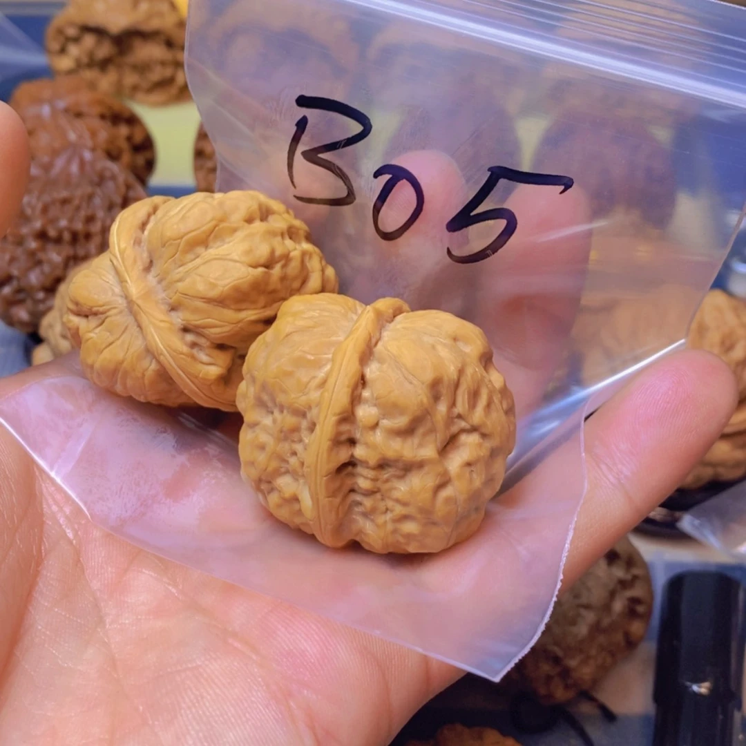 【闪购商品】文玩核桃吊坠富*儿35尺蛤蟆头