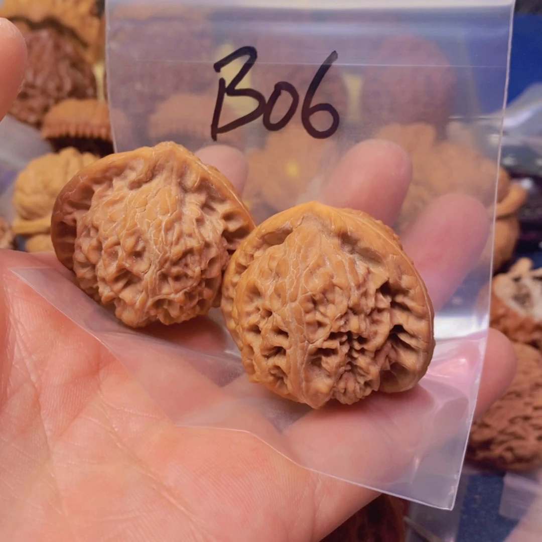【闪购商品】文玩核桃吊坠1****142宫灯