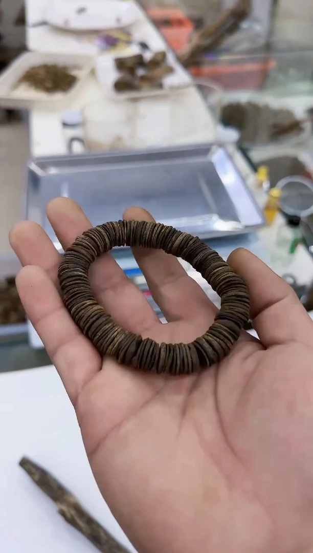 【闪购商品】沉香手串沉水片片珠18克