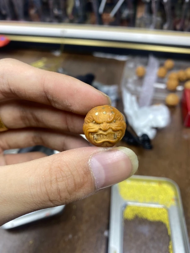 猴头手串单颗雕刻重工浮雕龙纹