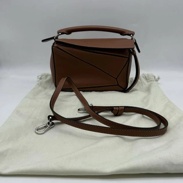 95新 LOEWE/罗意威 范大范Puzzle几何包焦糖色mini/9495 0682