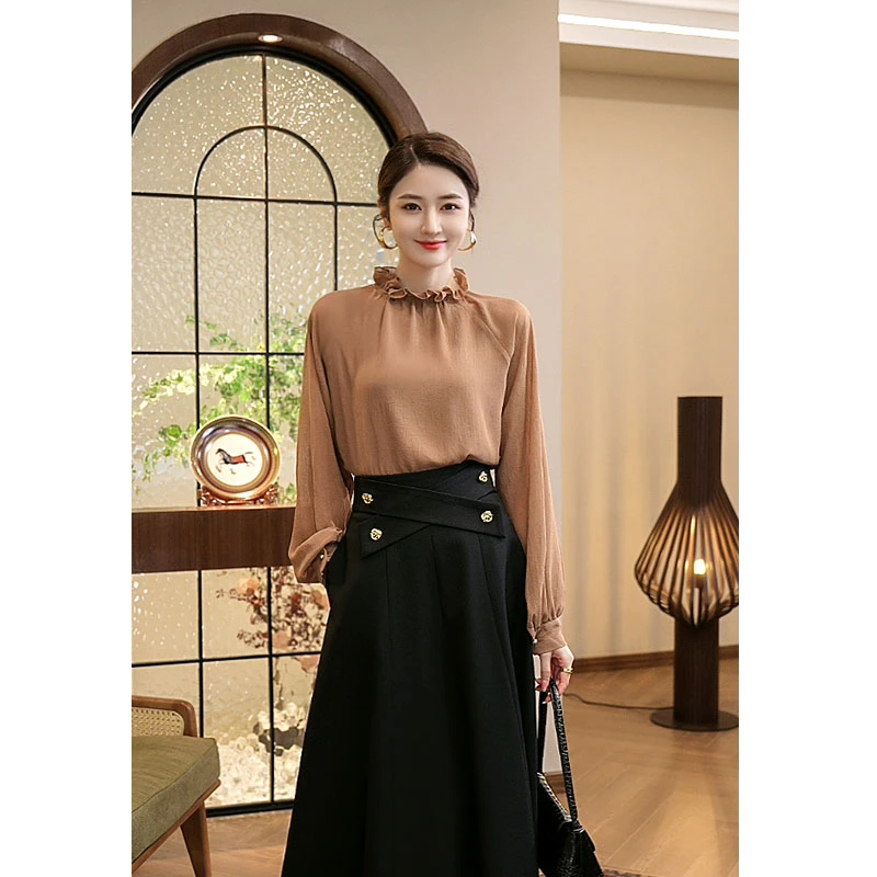 现货2024早秋新款【2297】气质轻奢时尚纯色百搭长袖棕色衬衫上衣女