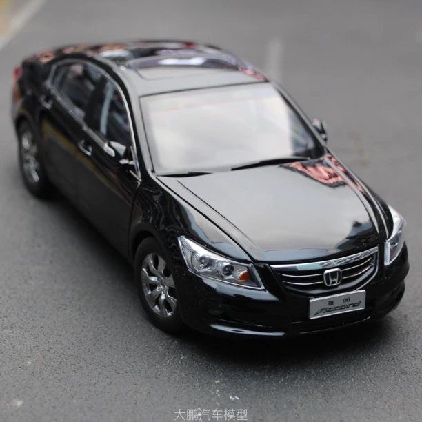 雅阁仿真合金汽车模型