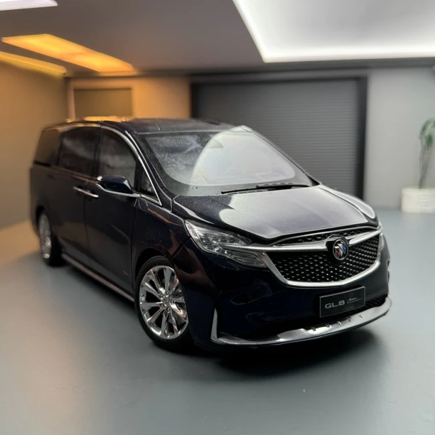 GL8仿真合金汽车模型