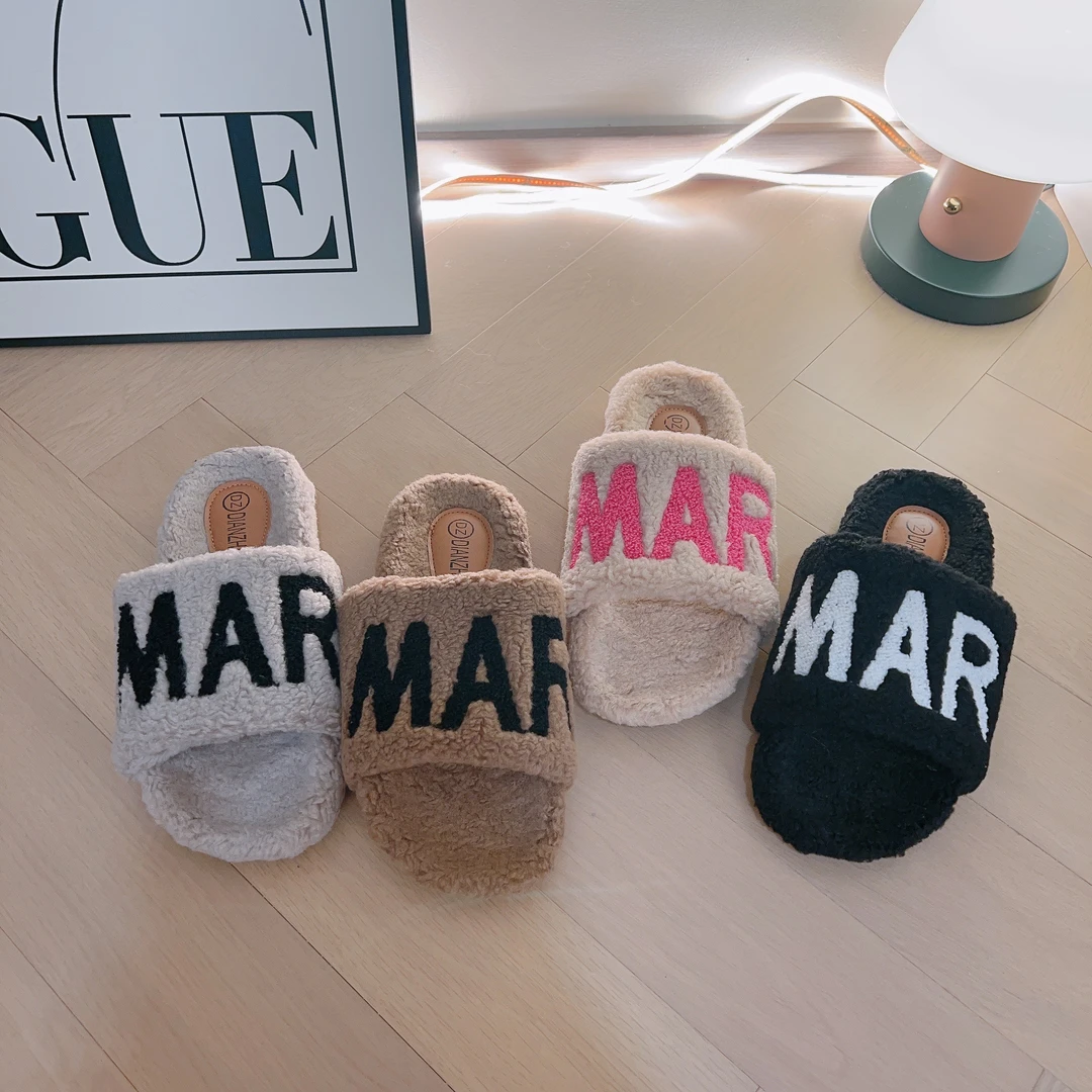 2024摇粒绒字母刺绣秋冬ins外穿百搭时尚平底毛拖防滑一字拖3CM