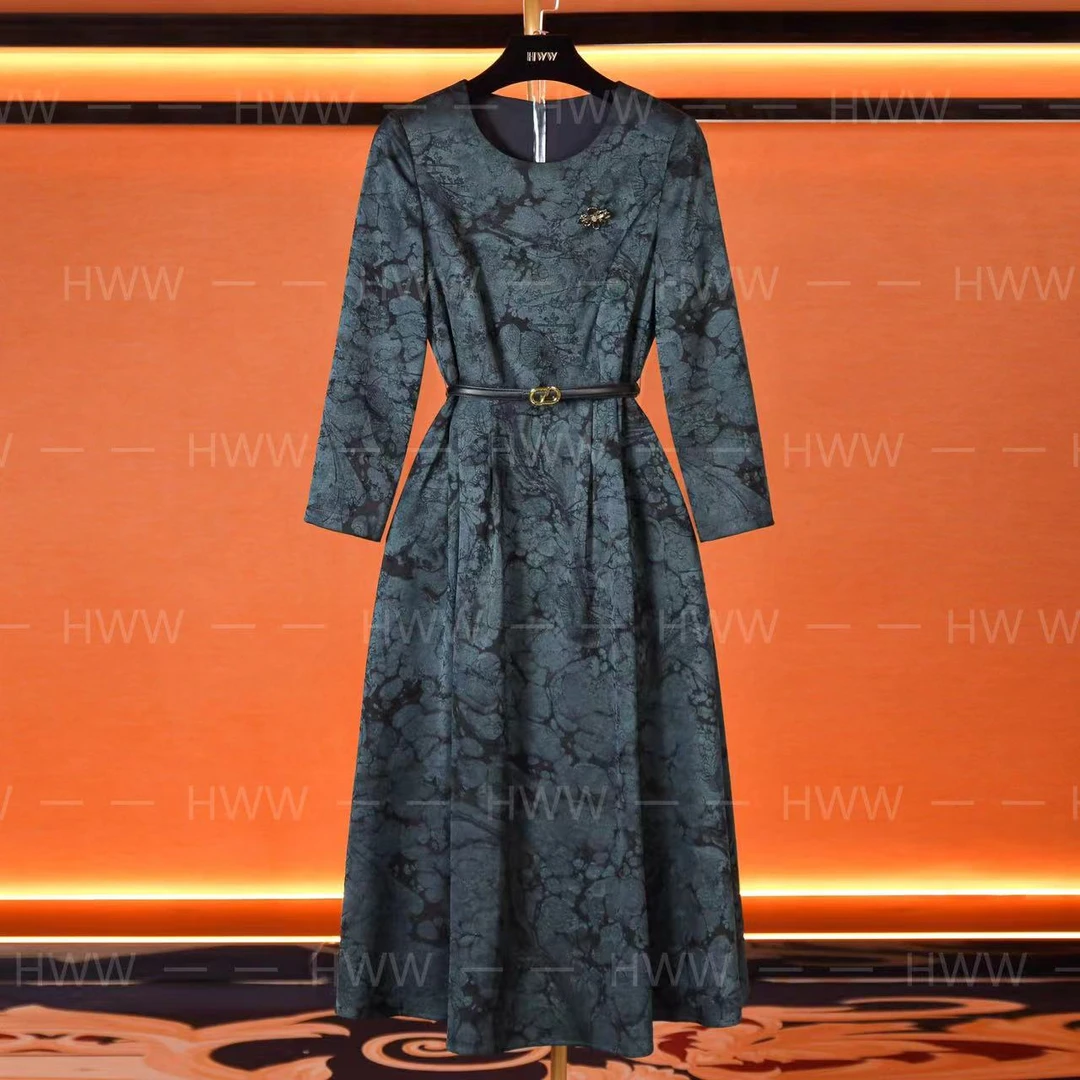 HWW轻奢设计师女装连衣裙优雅气质修身时尚收腰连衣裙DHZRR404251