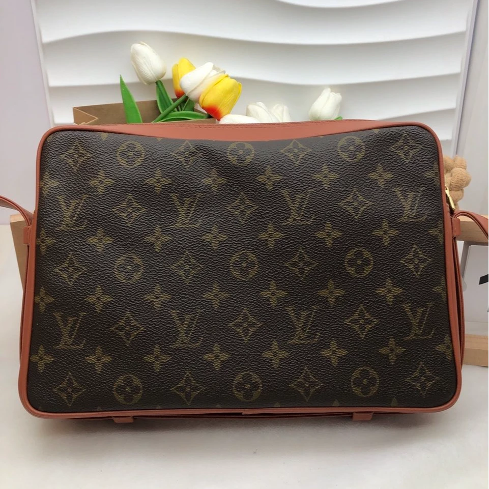 95新 LouisVuitton/路易威登 /LV红皮单间相机包/公价12000