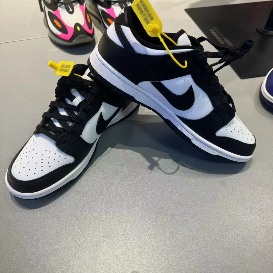 NIKE/耐克NIKE 耐克Dunk 熊猫配色 低帮板鞋 女款 时尚 黑白