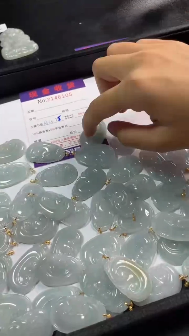 【闪购商品】翡翠挂件未镶嵌多样性发其一5555