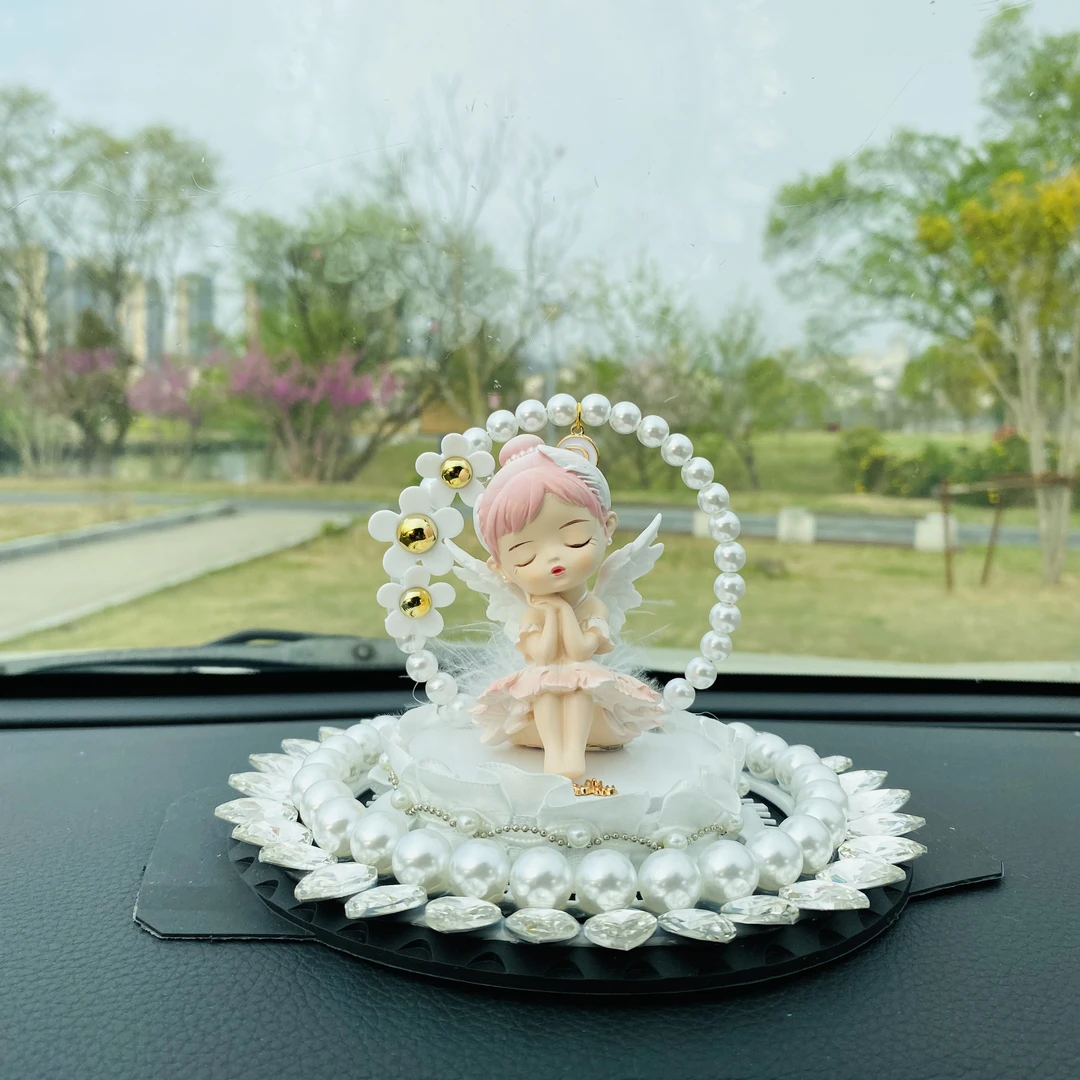 新款贝拉公主创意车载装饰中控台香薰摆件卡通可爱女生内饰女神款